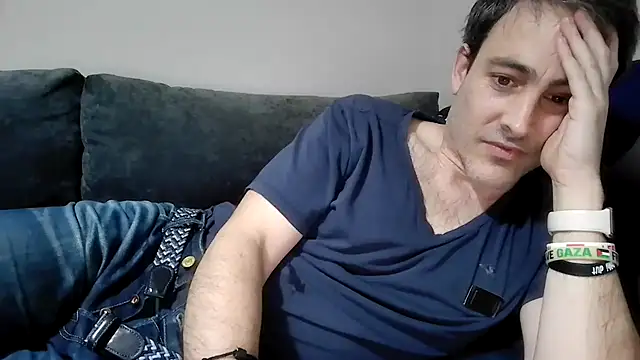 Snapshot of basquehotboy chatting on 01/07/25, 09:46 basquehotboy online show from 01/07/25, 09:46