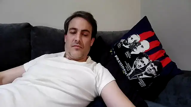 Snapshot of basquehotboy chatting on 01/18/25, 12:46 basquehotboy online show from 01/18/25, 12:46