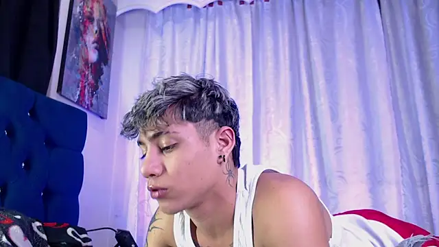 Snapshot of Sexys_Boys_Hot1 chatting on 05/07/26, 01:55 Sexys Boys Hot1 online show from 05/07/26, 01:55