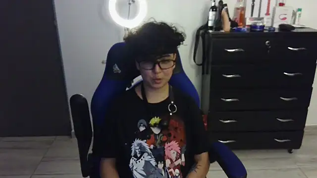 thomascooper7 online show from 02/02/25, 01:12