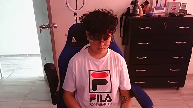 thomascooper7 online show from 02/10/25, 08:53