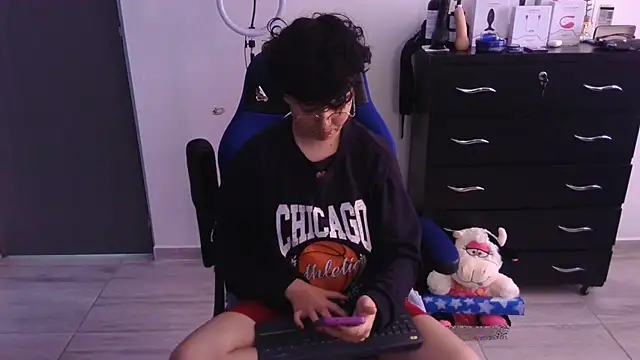 thomascooper7 online show from 03/12/25, 06:44