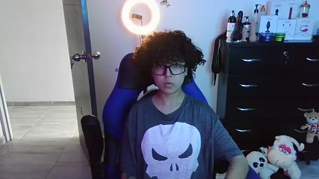 thomascooper7 online show from 10/14/25, 06:52