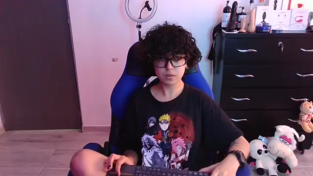 thomascooper7 online show from 10/30/25, 06:41