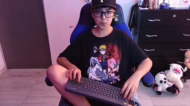 thomascooper7 online show from 12/01/25, 06:46