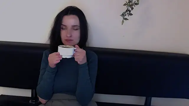 LaimaV  online show from 04/28/26, 10:20
