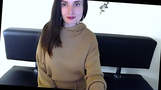 LaimaV  online show from 04/28/26, 10:26