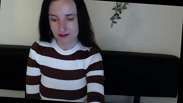 LaimaV  online show from 05/04/26, 10:39