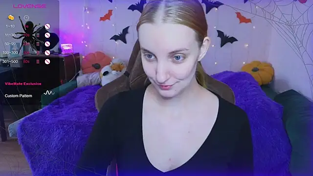 Fluffy muffin  online show from 10/29/25, 09:11