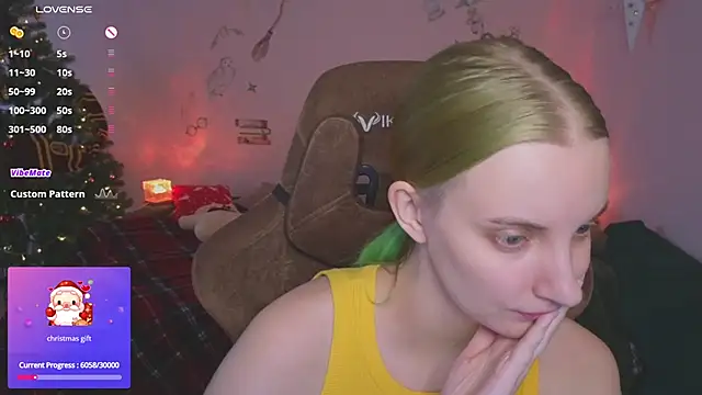 Fluffy muffin  online show from 12/15/25, 10:19