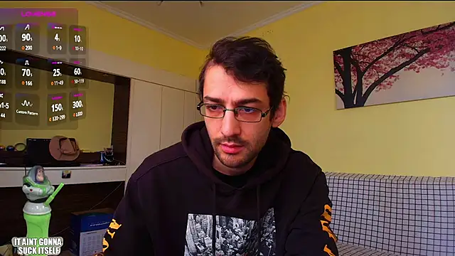 Snapshot of HungEddy chatting on 01/07/26, 08:39 HungEddy online show from 01/07/26, 08:39