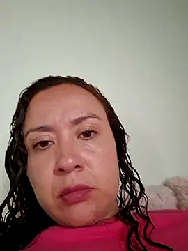 Snapshot of RenataSexy_ chatting on 09/08/25, 04:39 RenataSexy  online show from 09/08/25, 04:39