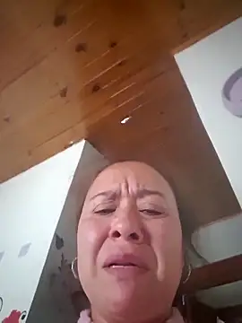 RenataSexy  online show from 04/13/26, 06:46