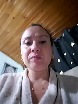 Snapshot of RenataSexy_ chatting on 05/05/26, 02:08 RenataSexy online show from 05/05/26, 02:08