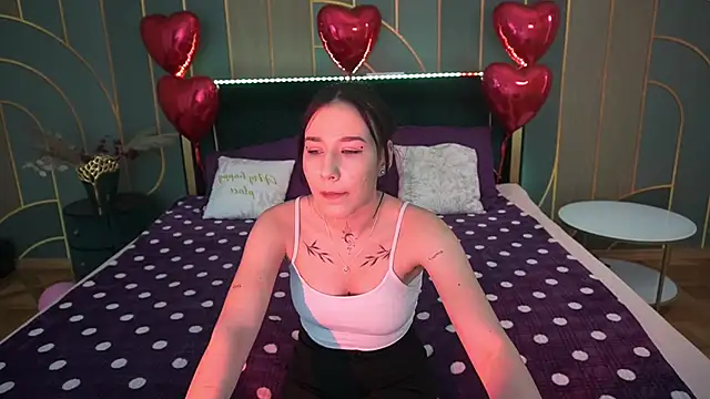 NikkiGoldSide online show from 02/12/25, 02:32