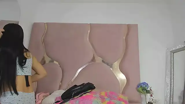 Sofia-candyht online show from 04/25/26, 08:39