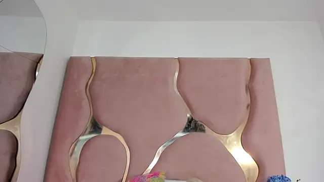 Sofia-candyht online show from 04/26/26, 08:39