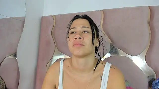 Sofia-candyht online show from 04/28/26, 08:58
