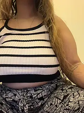 Snapshot of maskinamy chatting on 12/26/24, 08:42 maskinamy online show from 12/26/24, 08:42