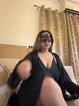 Snapshot of maskinamy chatting on 09/08/25, 09:25 maskinamy online show from 09/08/25, 09:25