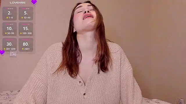 Snapshot of sleeeep_y chatting on 12/18/24, 11:40 sleeeep y online show from 12/18/24, 11:40