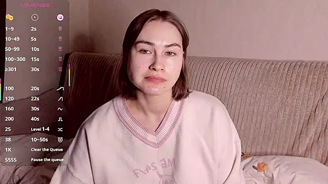 Snapshot of sleeeep_y chatting on 01/13/26, 06:40 sleeeep y online show from 01/13/26, 06:40