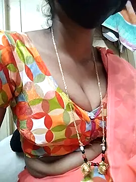 Snapshot of Jyotilakshmi chatting on 12/22/25, 06:21 Jyotilakshmi online show from 12/22/25, 06:21