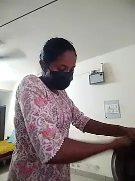 Snapshot of Jyotilakshmi chatting on 03/05/26, 04:30 Jyotilakshmi online show from 03/05/26, 04:30