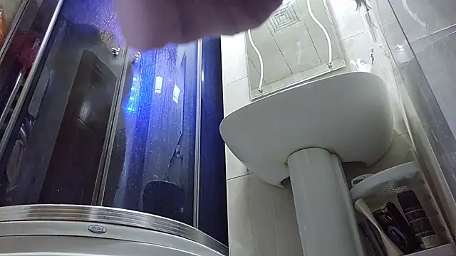 Snapshot of AlejandraDelaney chatting on 12/05/24, 11:51 AlejandraDelaney online show from 12/05/24, 11:51