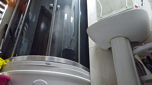 Snapshot of AlejandraDelaney chatting on 12/11/24, 01:37 AlejandraDelaney online show from 12/11/24, 01:37