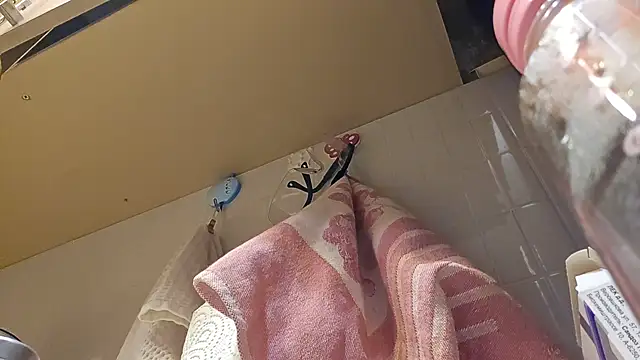 Snapshot of AlejandraDelaney chatting on 12/11/24, 09:34 AlejandraDelaney online show from 12/11/24, 09:34