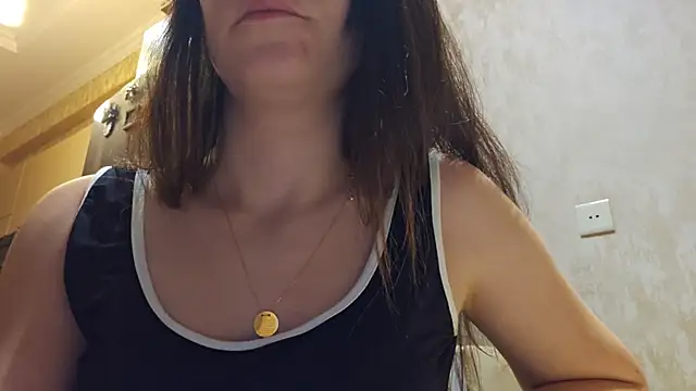 Snapshot of AlejandraDelaney chatting on 01/10/25, 09:31 AlejandraDelaney online show from 01/10/25, 09:31