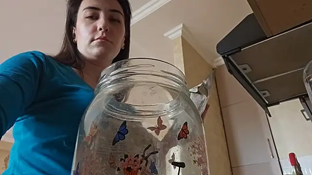 Snapshot of AlejandraDelaney chatting on 01/21/25, 08:08 AlejandraDelaney online show from 01/21/25, 08:08