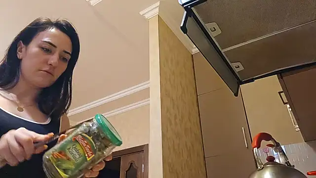 Snapshot of AlejandraDelaney chatting on 02/07/25, 08:31 AlejandraDelaney online show from 02/07/25, 08:31