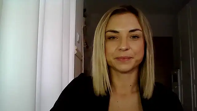 Snapshot of ashley_xlove chatting on 12/04/24, 10:46 ashley xlove online show from 12/04/24, 10:46