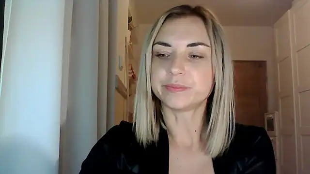 Snapshot of ashley_xlove chatting on 12/04/24, 05:55 ashley xlove online show from 12/04/24, 05:55