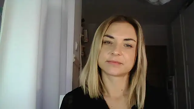 Snapshot of ashley_xlove chatting on 01/07/25, 10:43 ashley xlove online show from 01/07/25, 10:43