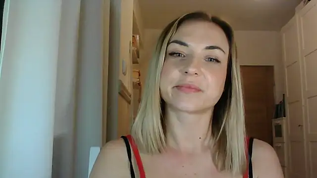 Snapshot of ashley_xlove chatting on 01/20/25, 05:37 ashley xlove online show from 01/20/25, 05:37