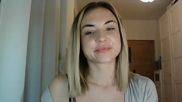 Snapshot of ashley_xlove chatting on 01/27/25, 05:48 ashley xlove online show from 01/27/25, 05:48