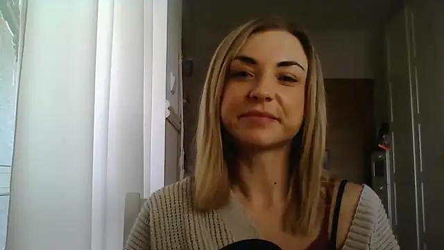 Snapshot of ashley_xlove chatting on 03/04/25, 10:46 ashley xlove online show from 03/04/25, 10:46