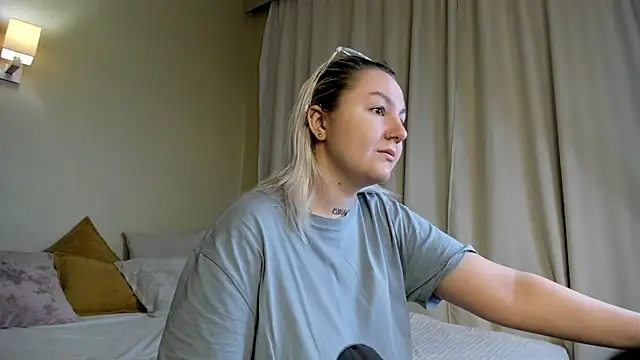 Debbie Taylor online show from 12/29/24, 03:03