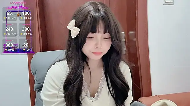 Snapshot of QQ88-99 chatting on 11/27/25, 09:44 QQ88-99 online show from 11/27/25, 09:44