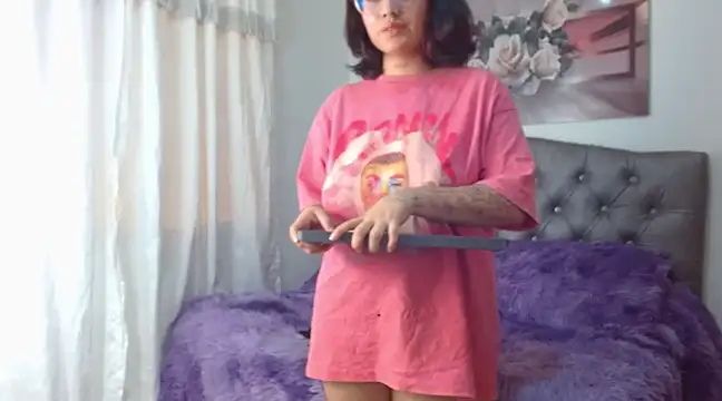 Snapshot of lily_f00x chatting on 03/15/25, 03:59 lily f00x online show from 03/15/25, 03:59