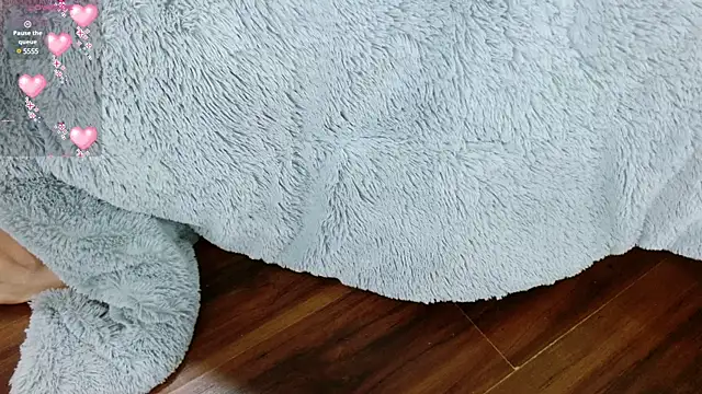 Aurora blossom   online show from 01/29/25, 12:45