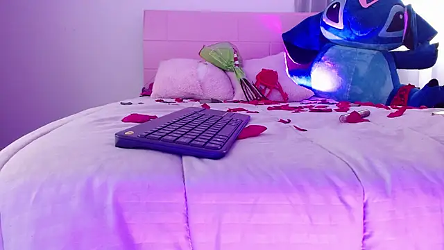 Aurora blossom   online show from 02/14/25, 05:03