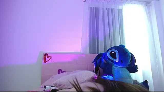 Aurora blossom   online show from 03/01/25, 04:54