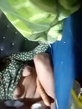 Snapshot of yovana13 chatting on 01/11/26, 08:36 yovana13 online show from 01/11/26, 08:36