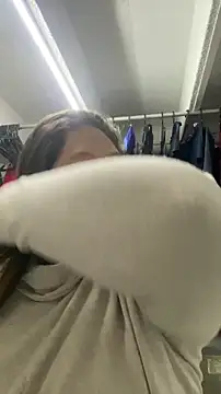 Chloee ep online show from 06/11/26, 03:04