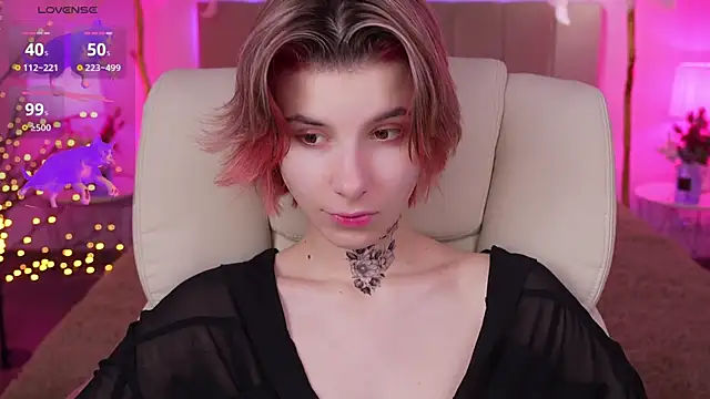 Snapshot of HaylaAmber chatting on 12/19/24, 05:40 HaylaAmber online show from 12/19/24, 05:40