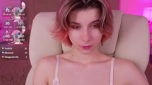 Snapshot of HaylaAmber chatting on 01/19/25, 05:05 HaylaAmber online show from 01/19/25, 05:05